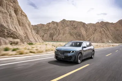 BMW iX3 30L - Gallery Image