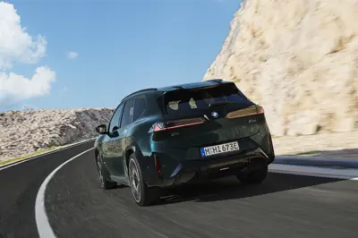 BMW iX3 M60 xDrive - Gallery Image
