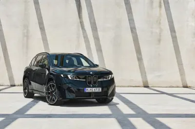 BMW iX3 M60 xDrive - Gallery Image