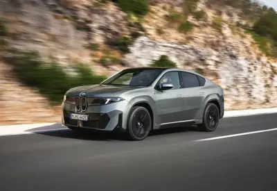 BMW iX4 40 xDrive - Gallery Image