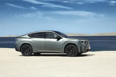 BMW iX4 40 xDrive - Gallery Image