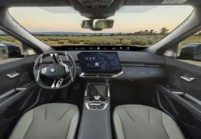 BMW iX4 40 xDrive - Gallery Image