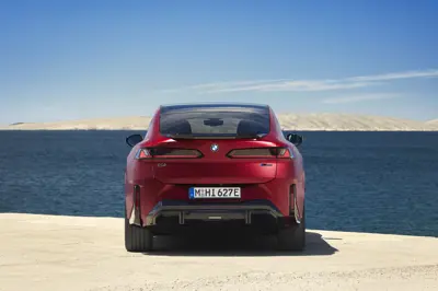 BMW iX4 M60 xDrive - Gallery Image
