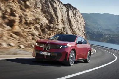 BMW iX4 M60 xDrive - Gallery Image