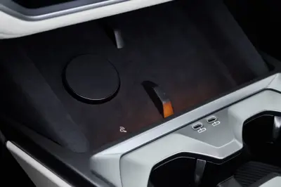 BMW iX5 60 xDrive - Gallery Image