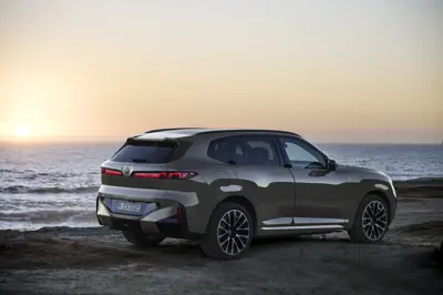 BMW iX5 60 xDrive - Gallery Image