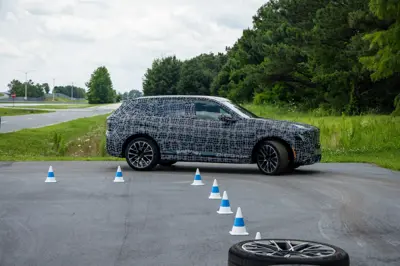 BMW iX5 60 xDrive - Gallery Image