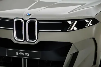 BMW iX5 60 xDrive - Gallery Image