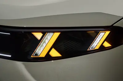 BMW iX5 60 xDrive - Gallery Image