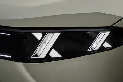 BMW iX5 60 xDrive - Gallery Image