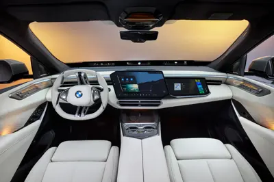 BMW iX5 60 xDrive - Gallery Image