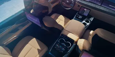 Cadillac ESCALADE IQ - Gallery Image