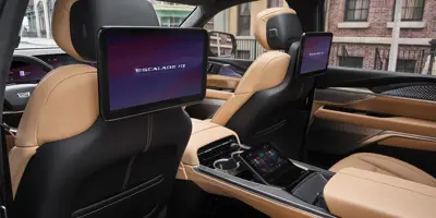 Cadillac ESCALADE IQ - Gallery Image