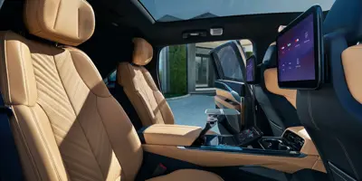 Cadillac ESCALADE IQ - Gallery Image