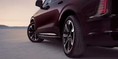 Cadillac ESCALADE IQ - Gallery Image