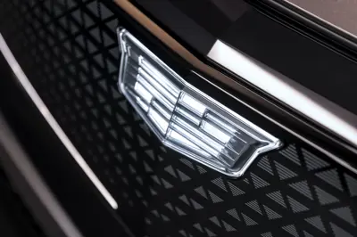 Cadillac LYRIQ-V - Gallery Image