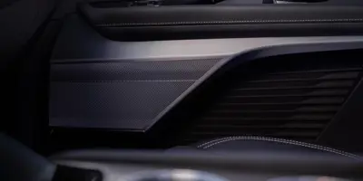 Cadillac VISTIQ AWD - Gallery Image