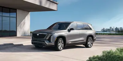 Cadillac VISTIQ AWD - Gallery Image