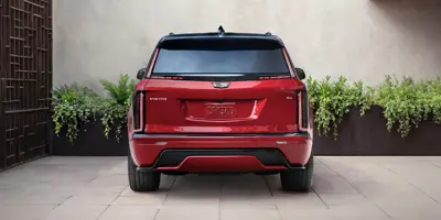 Cadillac VISTIQ AWD - Gallery Image
