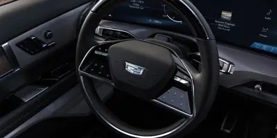 Cadillac VISTIQ AWD - Gallery Image
