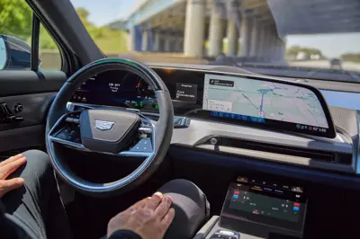 Cadillac VISTIQ AWD - Gallery Image