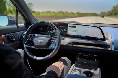 Cadillac VISTIQ AWD - Gallery Image