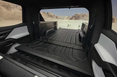 Chevrolet Silverado EV SRT