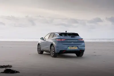 DS N°4 E-Tense 58 kWh - Gallery Image