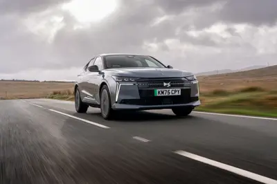 DS N°4 E-Tense 58 kWh - Gallery Image