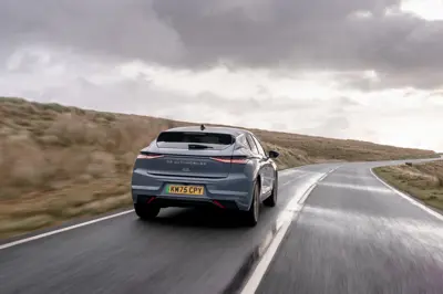 DS N°4 E-Tense 58 kWh - Gallery Image