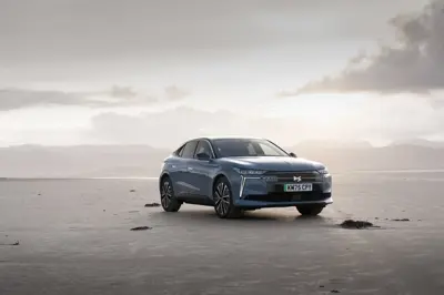DS N°4 E-Tense 58 kWh - Gallery Image
