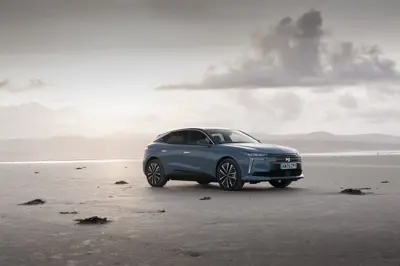 DS N°4 E-Tense 58 kWh - Gallery Image