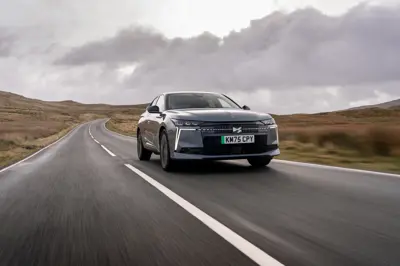 DS N°4 E-Tense 58 kWh - Gallery Image