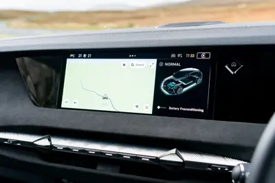 DS N°4 E-Tense 58 kWh - Gallery Image