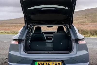 DS N°4 E-Tense 58 kWh - Gallery Image