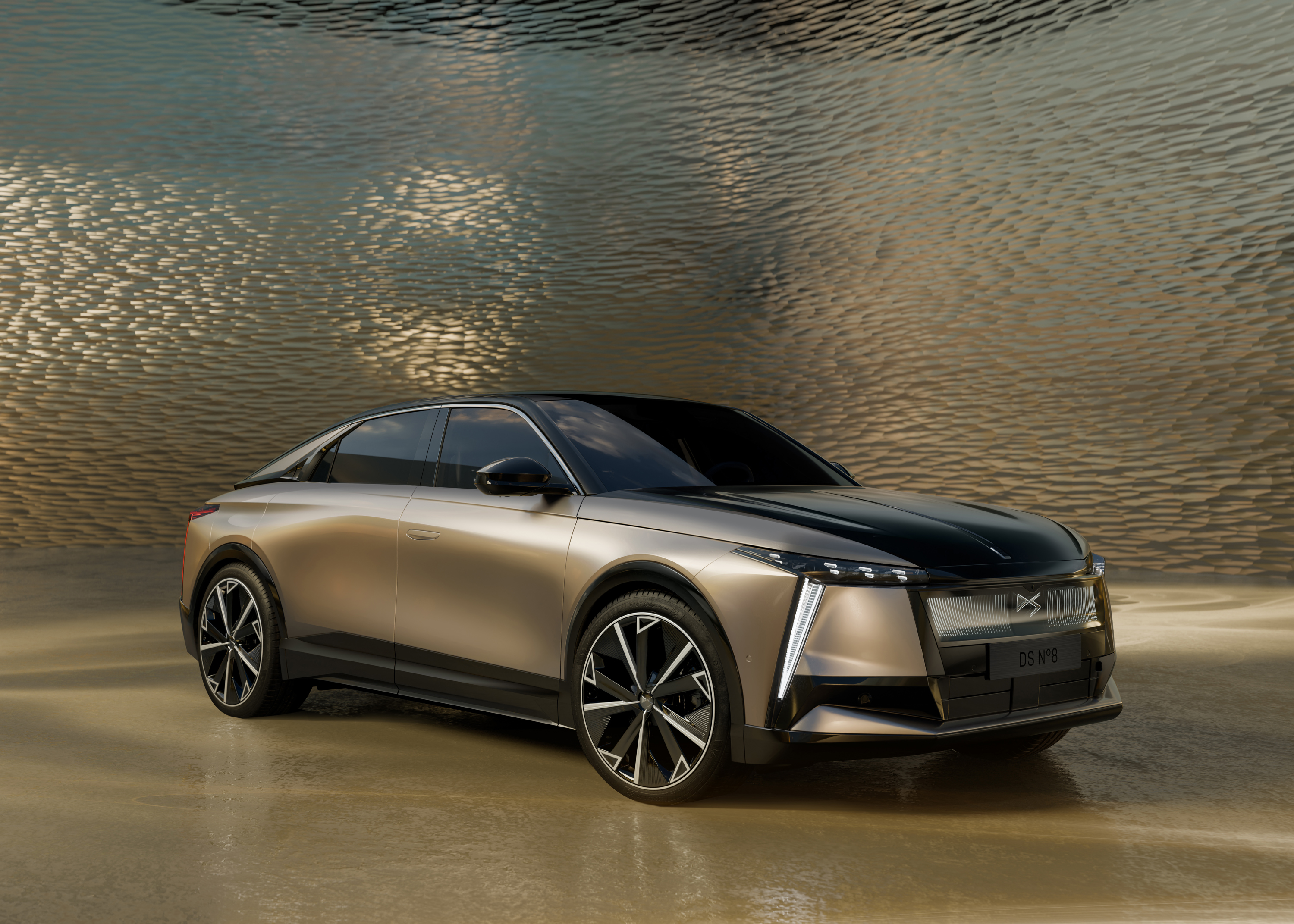 DS N°8 AWD Long Range