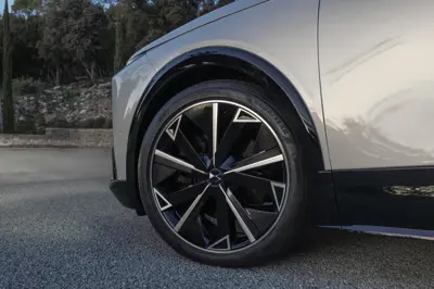 DS N°8 AWD Long Range