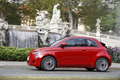 Fiat 500e 24 kWh - Gallery Image