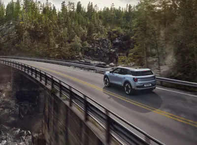 Ford Explorer Standard Range RWD