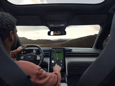 Ford Explorer Standard Range RWD