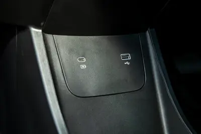 Geely EX2 47.1 kWh - Gallery Image