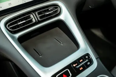 Geely EX2 47.1 kWh - Gallery Image