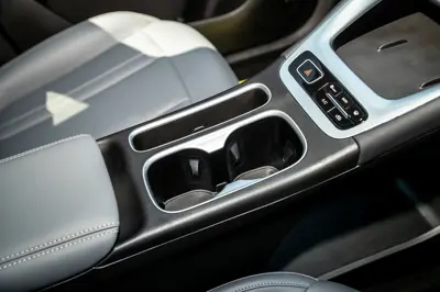 Geely EX2 47.1 kWh - Gallery Image