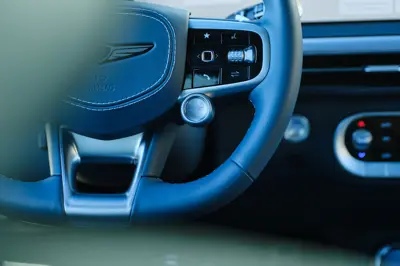 Genesis GV60 2026 Performance AWD - Gallery Image