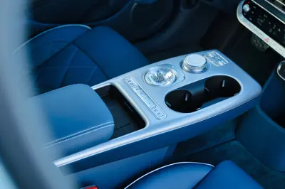 Genesis GV60 2026 Performance AWD - Gallery Image