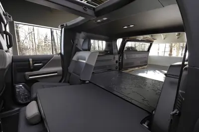 GMC Hummer EV SUV 3x