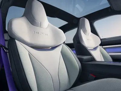 HiPhi Z 5 Seater