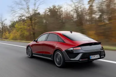 Hyundai Ioniq 6 84 kWh AWD - Gallery Image