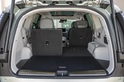 Hyundai IONIQ 9 AWD Performance