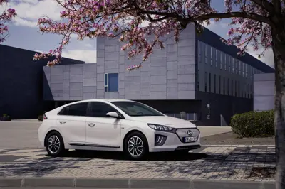 Hyundai IONIQ Electric 28 kWh - Gallery Image